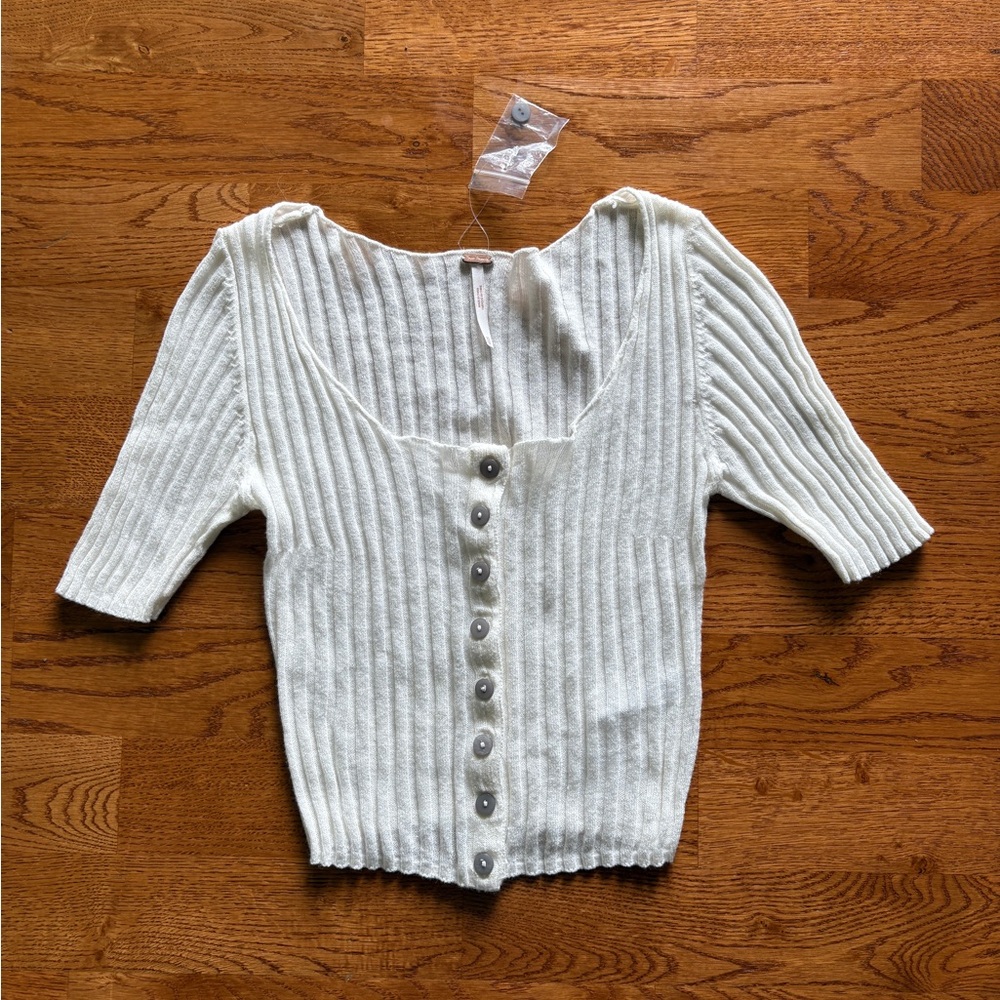 FREE PEOPLE Ivory Ribbed Button-Up Top Cardigan Short Sleeve Cream Crop Shirt - Picture 2 of 5